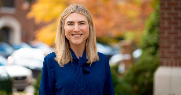 Maretta Ashford appointed to and sworn in for Mountain Brook City Council