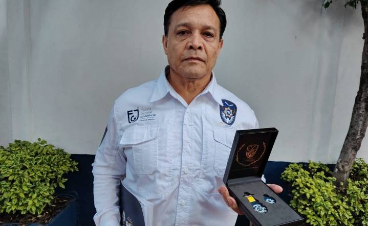 "El objetivo es lograr la liberación de la víctima": agente de Policía de Investigación condecorado por rescate de hombre tomado como rehén