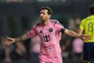 Lionel Messi scores twice, Inter Miami advances past Nashville