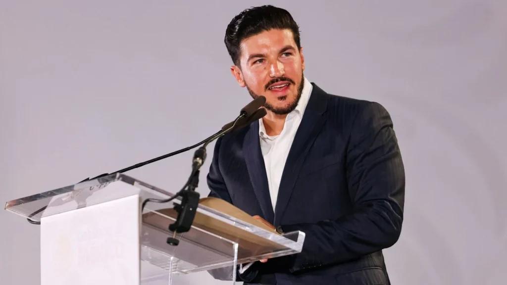 De su bolsa, pagó Samuel García a Facebook 33 mdp en 5 años