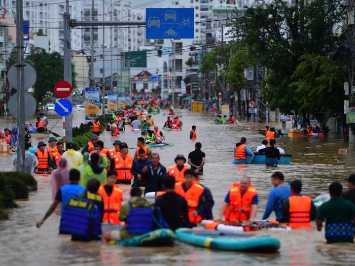 Death toll from Vietnam floods rises to 90, several still missing