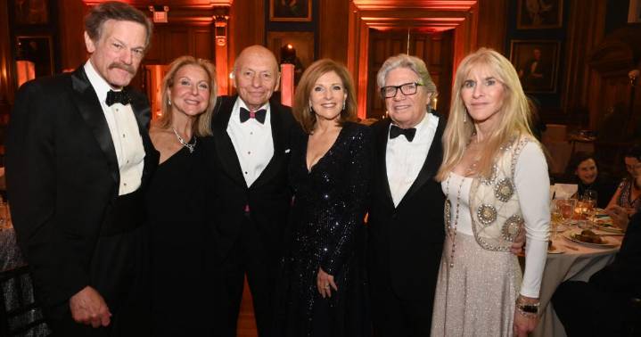 The College of Physicians hosts 2025 Illumination Gala at Mütter; CBS Philadelphia's Stephanie Stahl emcees