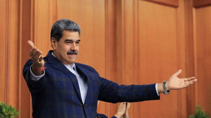 Maduro dice que "no van a poder con Venezuela" y evita hablar sobre el Cártel de los Soles