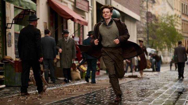 Desperate Journey star Lucas Lynggaard Tønnesen talks bringing 'hope' with wartime thriller