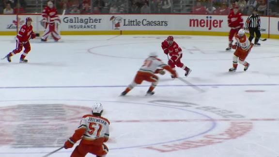 Alex DeBrincat scores twice, Red Wings beat Ducks 6
