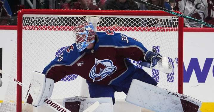Avalanche win 10th straight, shut out Sharks 6
