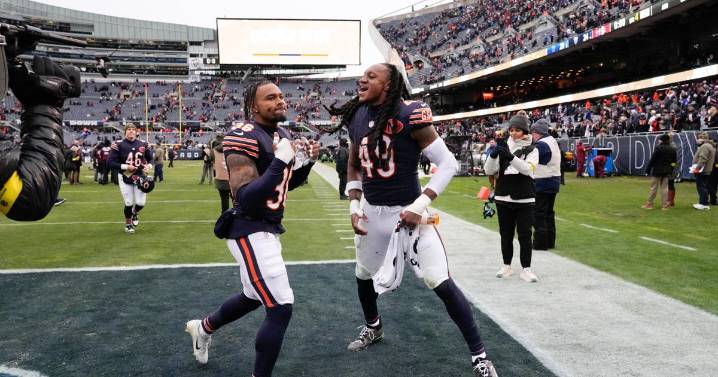Bears place linebacker Tremaine Edmunds and running back Roschon Johnson on injured reserve