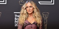 Sarah Jessica Parker Rocks Vintage-Inspired Corset Dress at the 2025 Booker Prize Arrival Red Carpet | Ayobami Adebayo, Chris Power, David Szalay, Gaby Wood, Kiley Reid, Roddy Doyle, Sarah Jessica Par
