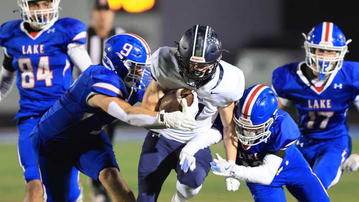 Hudson vs. Lake football