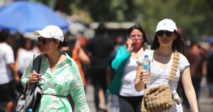 Hasta 36° C: Emiten alerta meteorológica por altas temperaturas en cinco regiones del país