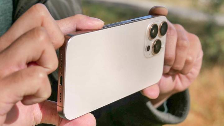 I'm not a photo editor but with the Photos app in iOS 26 and these 6 tips, I look like a Photoshop Pro