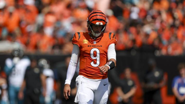 Zac Taylor on Joe Burrow playing Sunday: No decision yet