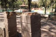 Ayuntamiento mantiene en elabandono y deterioro a la Alameda