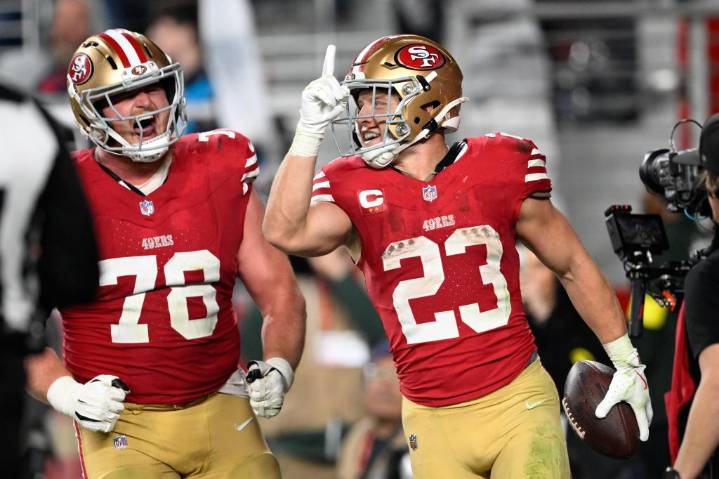 Una gran noche de Christian McCaffrey lleva a los 49ers a la victoria 20-9 sobre los Panthers – Chicago Tribune