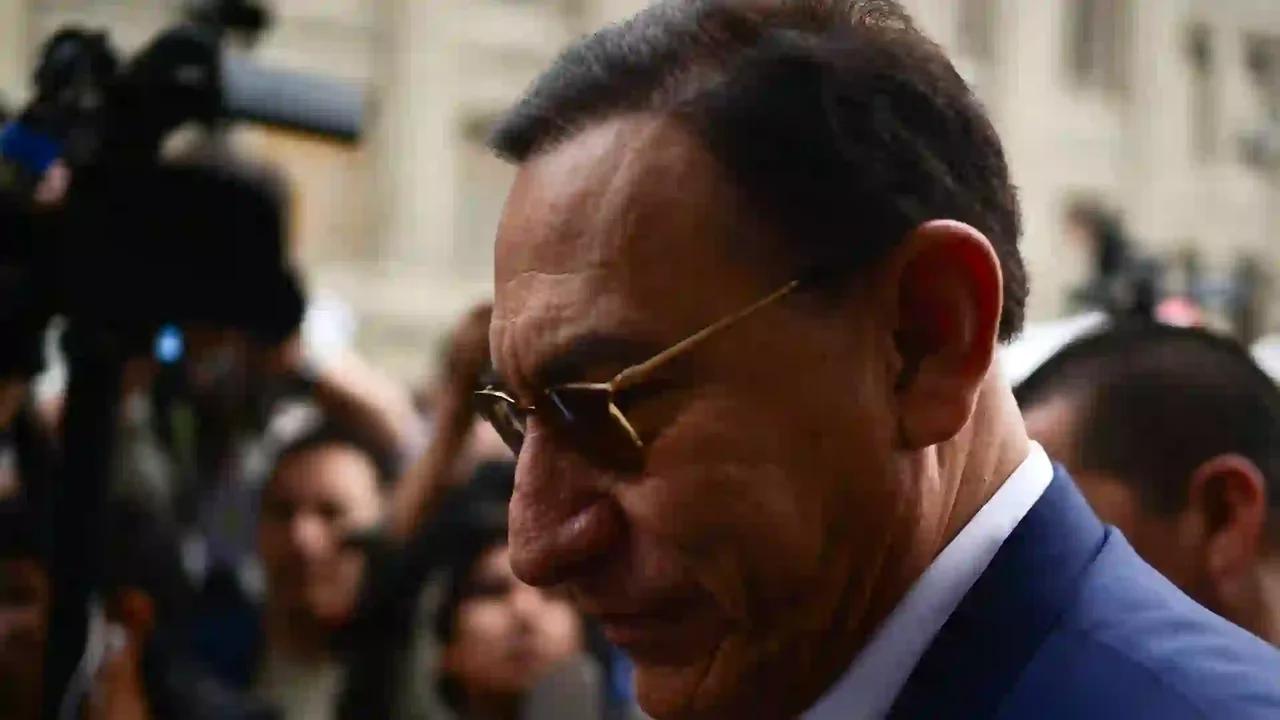 Condenan al expresidente de Perú, Martín Vizcarra, por caso de corrupción