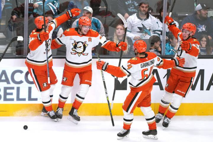 Pacific Injury Updates: Ducks, Flames, Oilers, Canucks