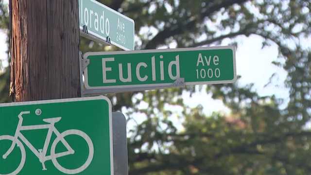 LMPD: Man critically injured after shooting, car crash