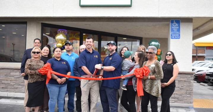 Jamba Juice & Auntie Anne's celebrate grand opening in El Centro