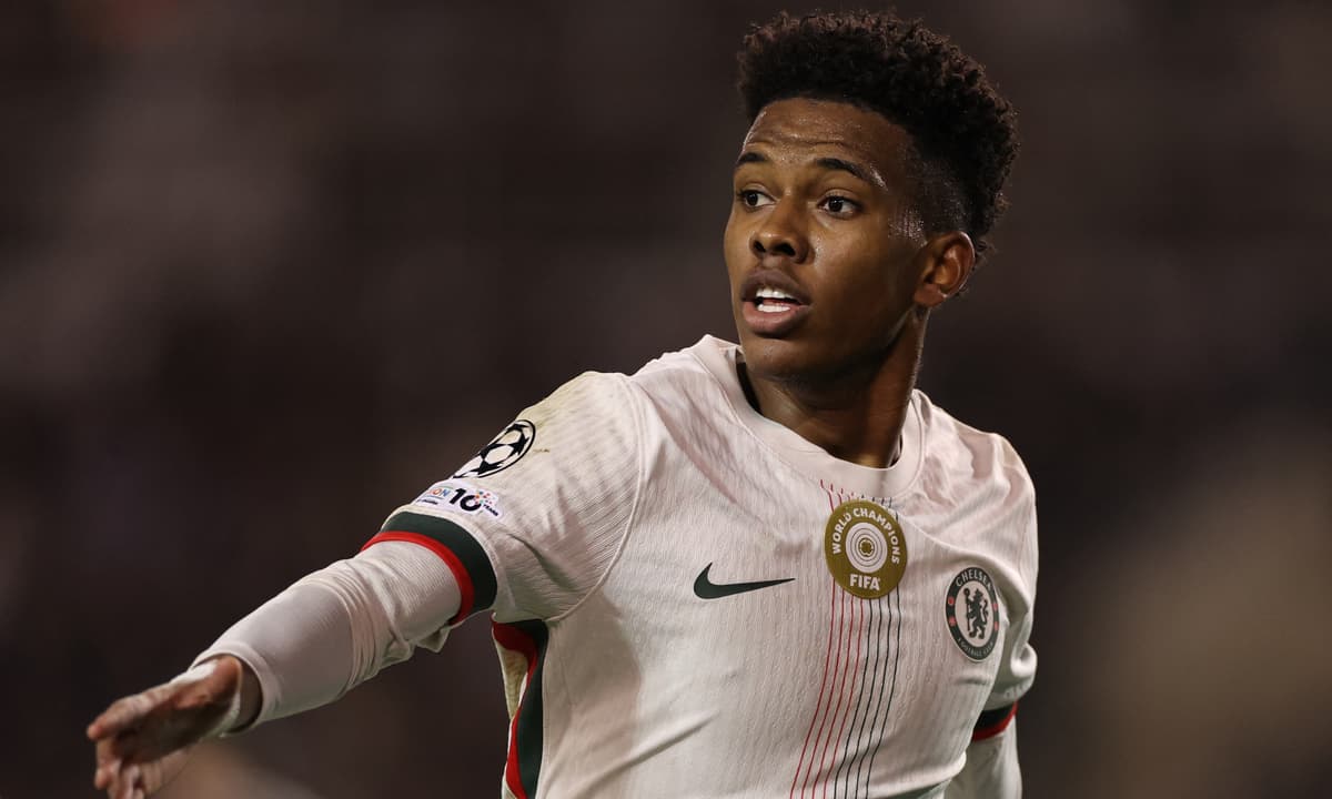 Estevao setting benchmark for Chelsea and pushing for Wolves start