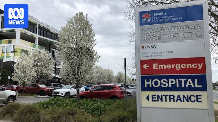 NSW mental health nurse disqualified after intimate relationship with patient