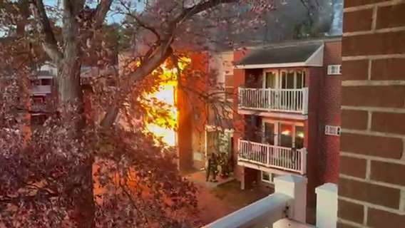 1 person injured after fire breaks out at Mass. apartment complex