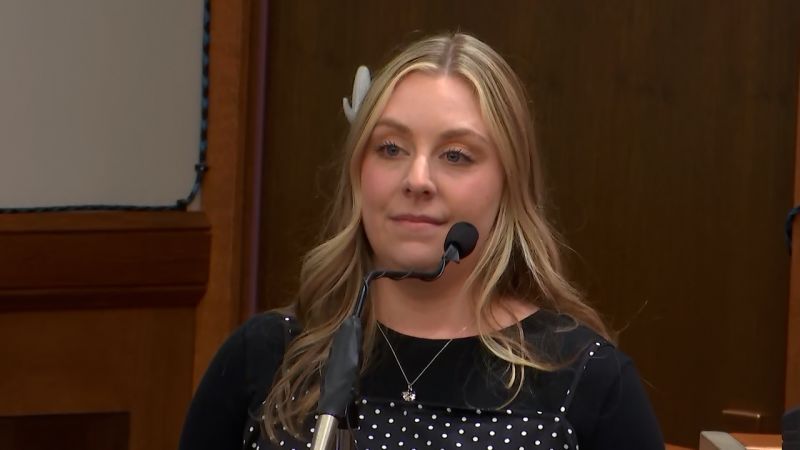 Jurado otorga indemnización de US$ 10 millones a una profesora de Virginia herida de bala por un estudiante