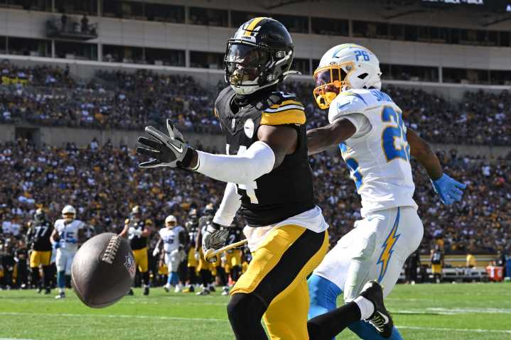 BREAKING: 6-Pick Starter Signs Contract With Pittsburgh Steelers