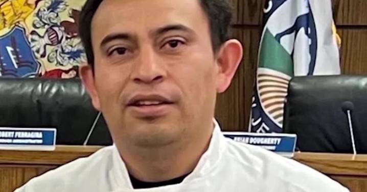 Beloved chef released after spending nearly month in ICE detention facility in Newark