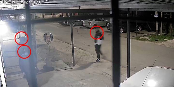 Cayeron dos integrantes de la banda que cometía entraderas en Esteban Echeverría: el video del robo a un vecino mientras dormía