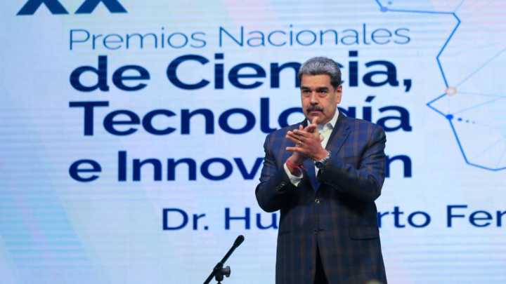 Presidente Maduro lideró ceremonia de entrega de los XX Premios Nacionales de Ciencia y Tecnología