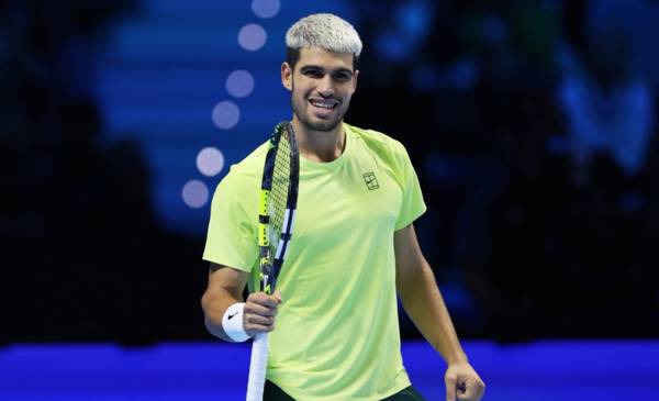 Alcaraz le ganó sin problemas a Auger-Aliassime y definirá el título en las ATP Finals ante Sinner