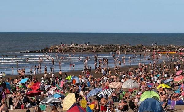 Fin de semana XL: más viajeros y estadía más larga, pero más gasolero