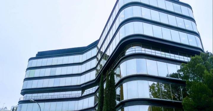 La CNMV multa a Twitter tras haber publicitado “chiringuitos” financieros