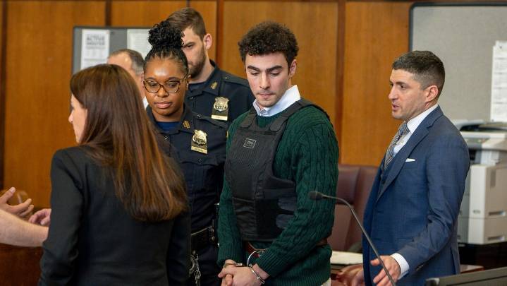 UnitedHealthcare suspect indicted on death penalty charges