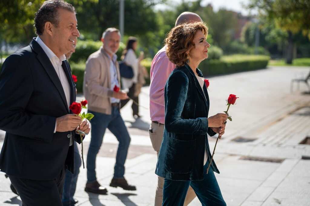 Montero acusa al PP de reinterpretar la historia y reclama a la Junta el cumplimiento de la Ley de Memoria andaluza y estatal