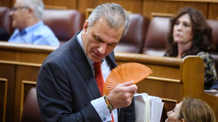 Vox aparta a Ortega Smith de la portavocía adjunta en el Congreso y nombra a Carlos Hernández Quero