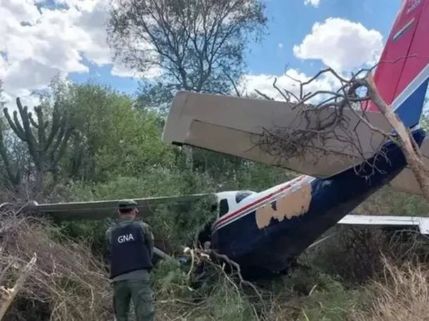 Cayó una avioneta con 140 kilos de cocaína en Salta: video revela el momento del accidente