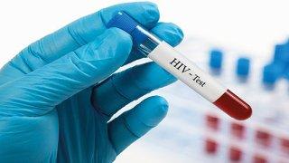 Crisis global del VIH se agrava por recortes de ayuda internacional, alerta ONU SIDA