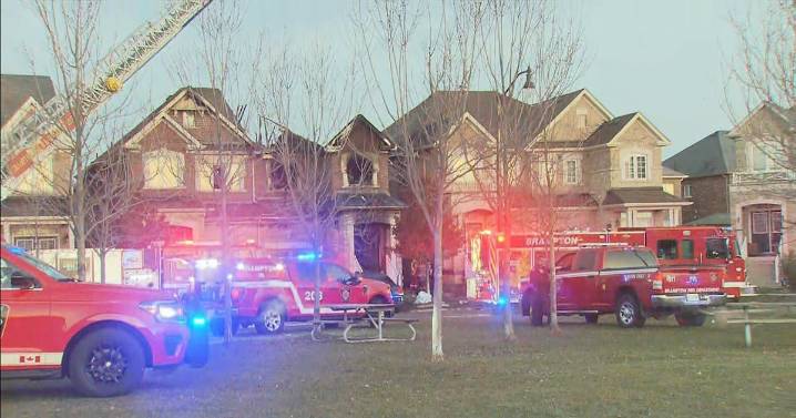Brampton house fire leaves 2 dead, 4 injured
