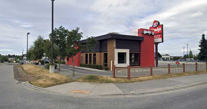 Wendy’s to close hundreds of locations nationwide in 2026 amid profit push