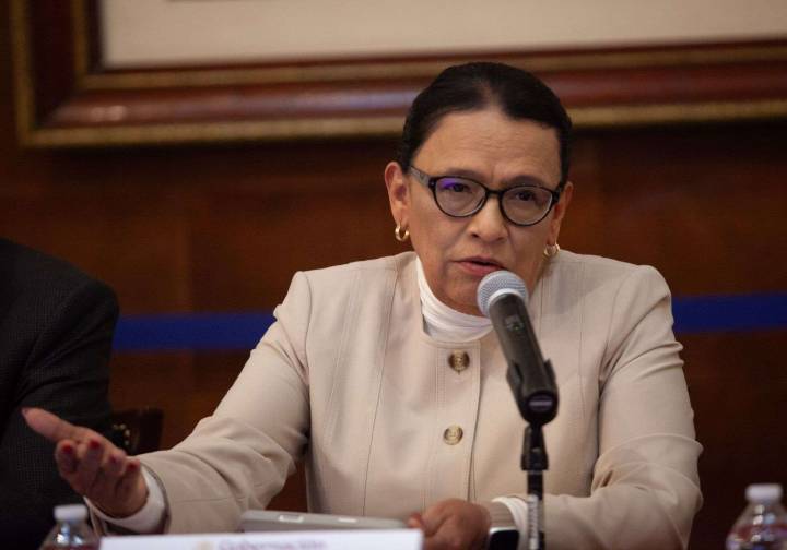 Transportistas de ANTAC denuncian exclusión de mesa de diálogo; Segob responde con advertencias