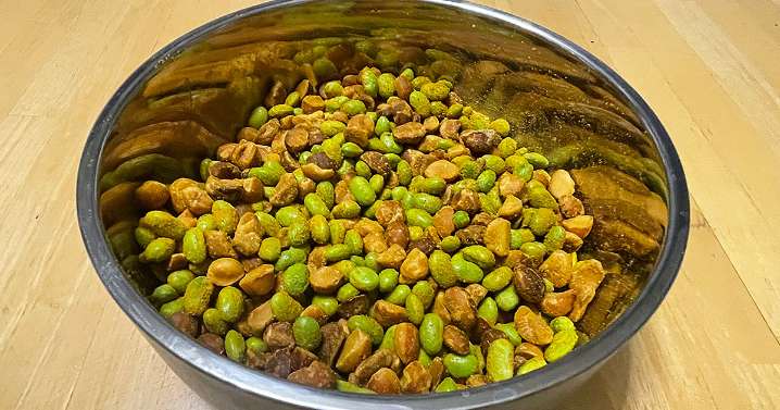 SweetwaterCHOW: Curried Edamame and Macadamia Nuts
