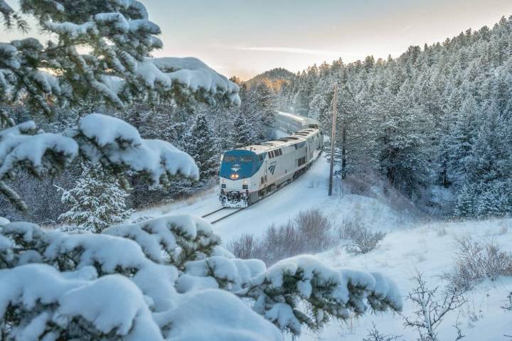 Amtrak Rolls Out $50 Rides Between NYC, Boston, Chicago, & Miami For Winter Flash Sale