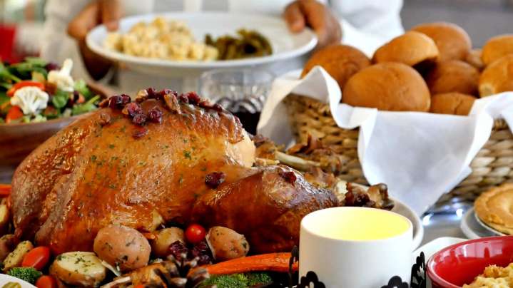 Four steps to prevent holiday foodborne illness at home