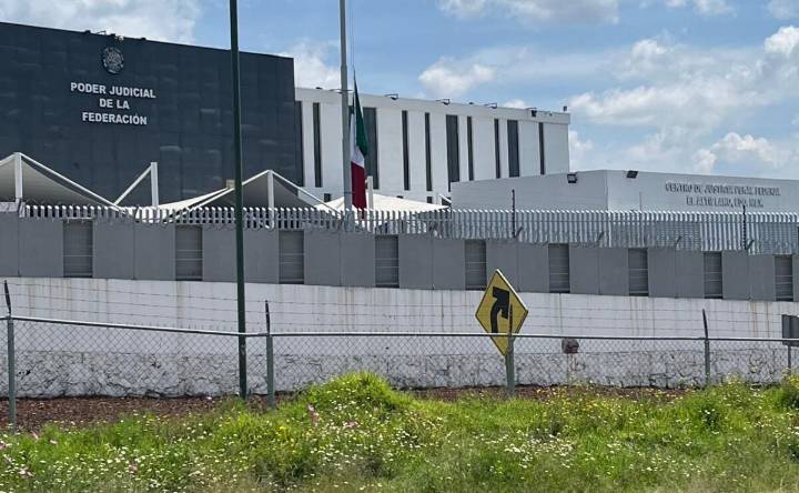 Trasladan a "El Licenciado", presunto operador del CJNG en el asesinato de Carlos Manzo, a un penal federal