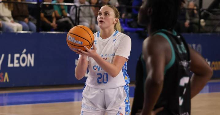 Perfumerías Avenida logra una holgada victoria ante CAB Estepona