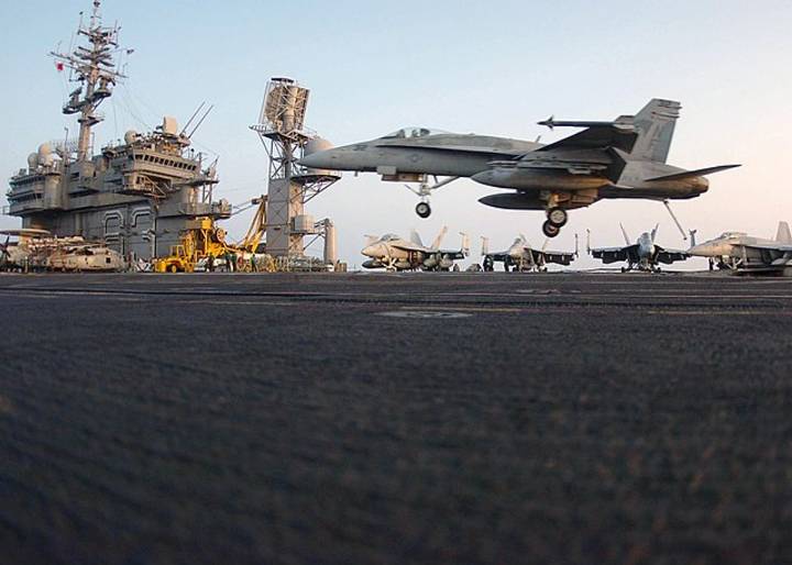 Gobierno japonés deberá indemnizar por contaminación acústica a vecinos de base aérea de Atsugi