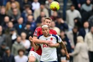 Manchester United rescata un empate agónico ante Tottenham en la Premier League