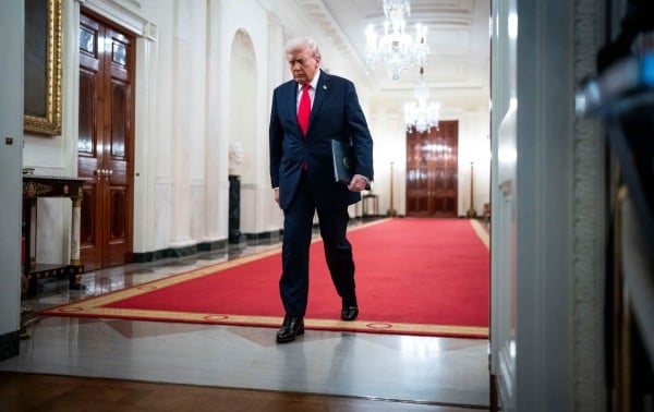 Epstein alegó en correos electrónicos que Trump ‘sabía lo de las chicas’