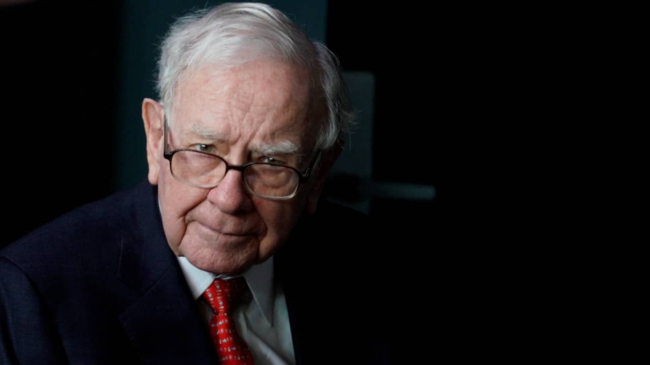 Berkshire Hathaway trims Apple again, adds $4.9 billion Alphabet stake as Warren Buffett shuffle portfolio ahead of exit